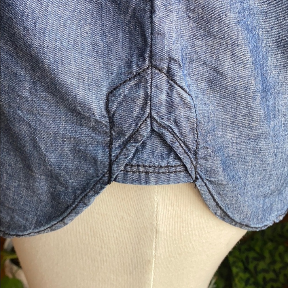 Alc Sleeveless Chambray Button Up - image 6